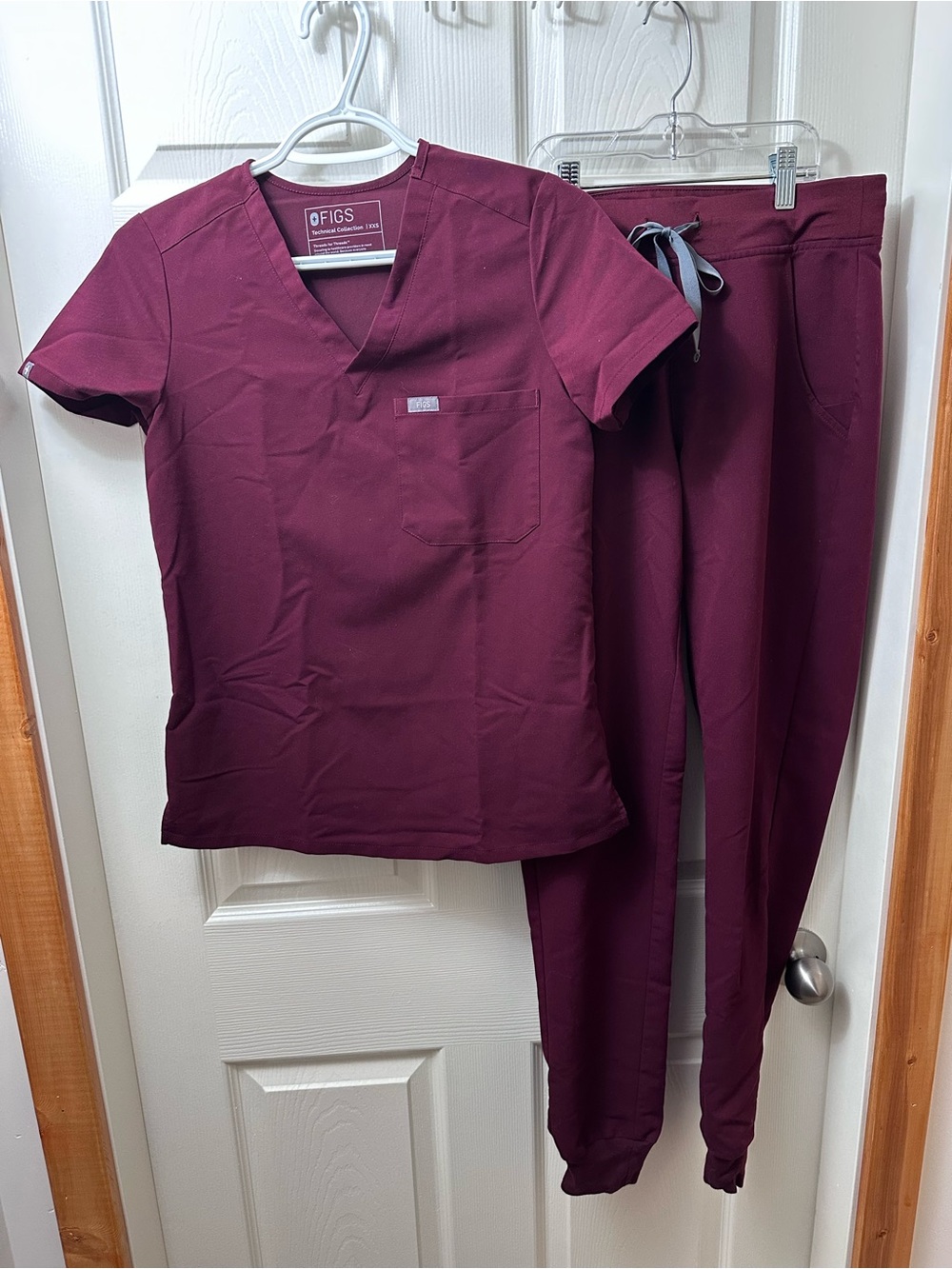 Figs XXS Scrub Tops & XS Tall High Waisted Bottoms 2 Sets!!